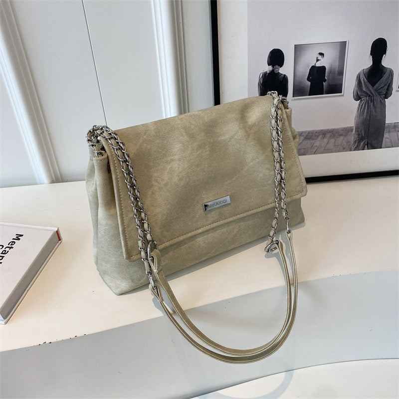 Chain Strap Flap Crossbody Bag